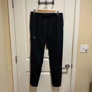 Arc'teryx Black Norvan Insulated Pants Mens